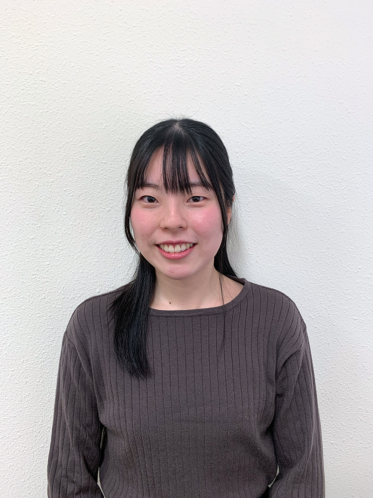 東森 茉衣子